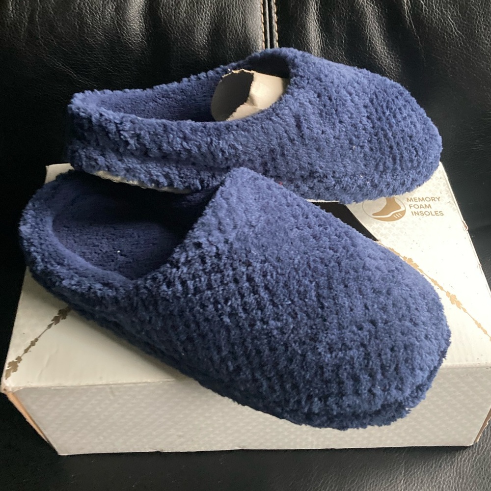 KEF Navy Blue Memory Form Slippers